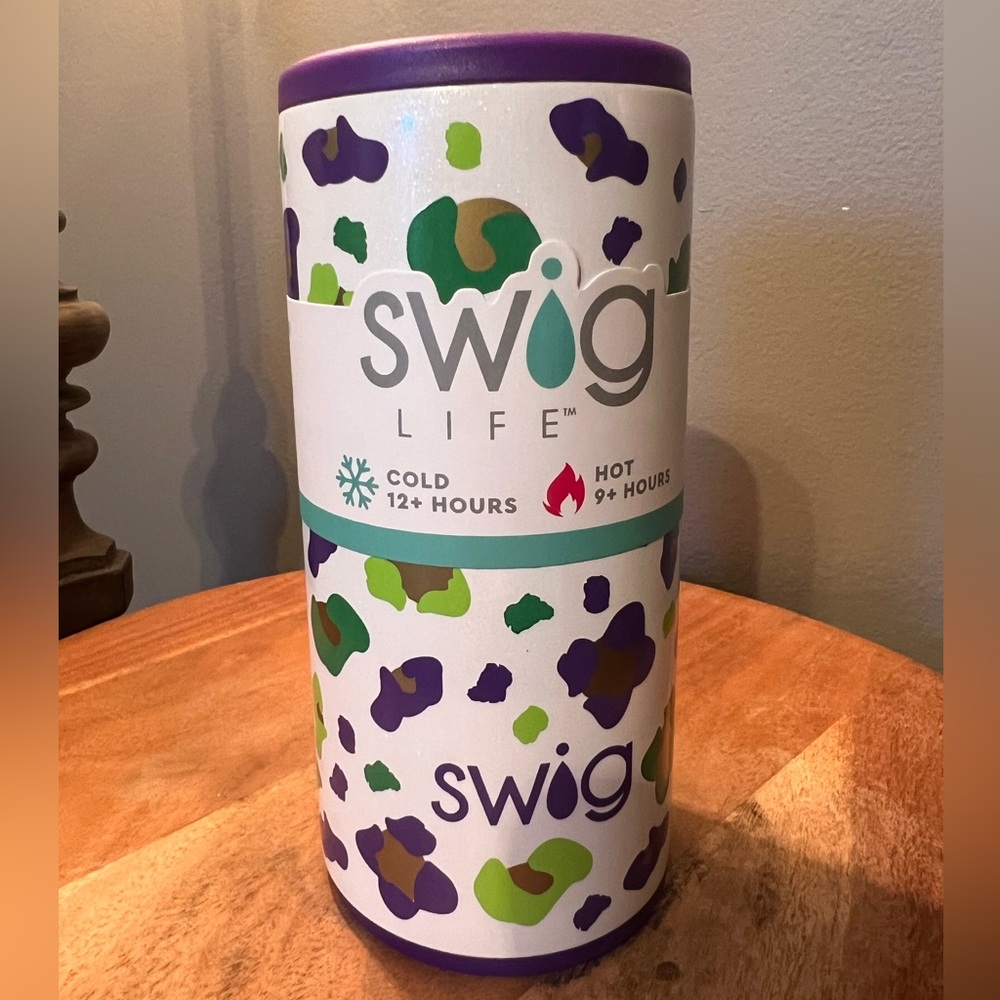 New Swig Mardi Gras Skinny Can Cooler